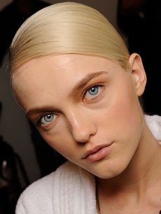 Nude Lips Makeup Trend Spring/Summer 2020