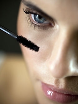 How to Hide Crow’s Feet