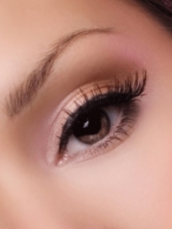 Eyeshadows to Bring Out Your Eye Color