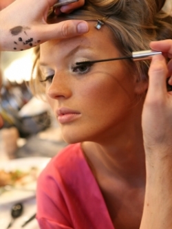 Runway Eye Makeup Tricks