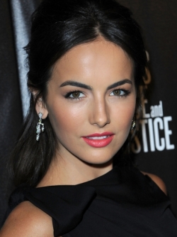 Pink Lips Summer Make Up Trend