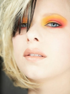 Summer Bright Eye Make Up Tips