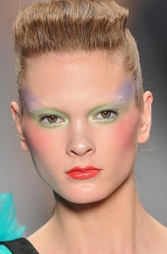 Green Eyes Make Up 2020