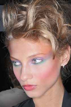 Rose-Tinted Cheeks Make Up Trend 2020