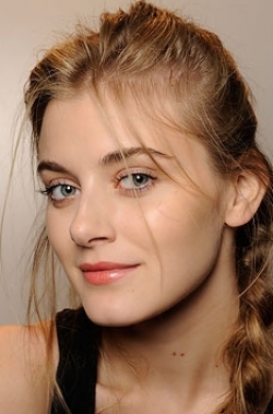 Peach Lips Make Up for Summer