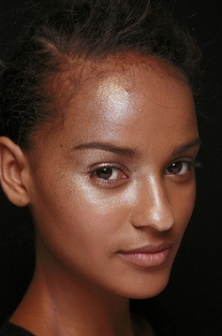 Dewy Make Up Trend 2020