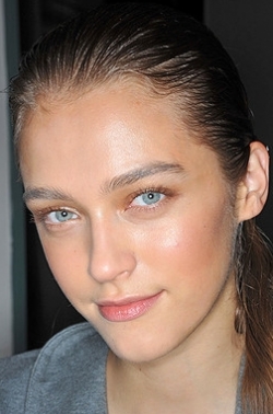 Dewy Make Up Trend 2020