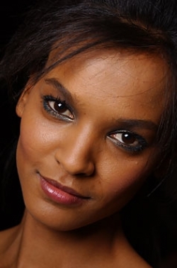 Make Dark Skin Glow with Makeup