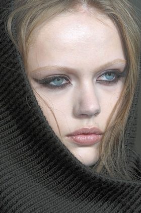 Fall 2020 Goddess Eyes Makeup Trend