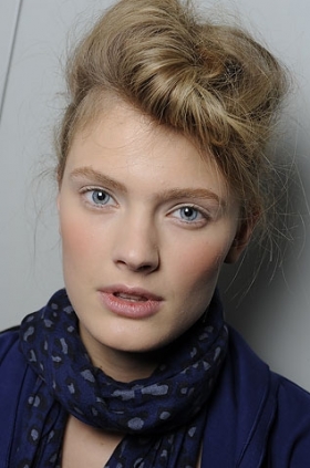 Fall 2020 Minimal Makeup Trend