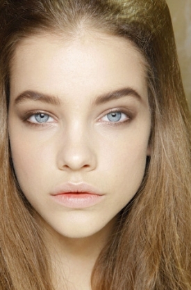 School Makeup for Teen Girls