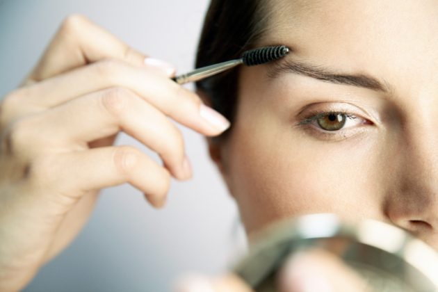 10 Best Eyebrow Hacks