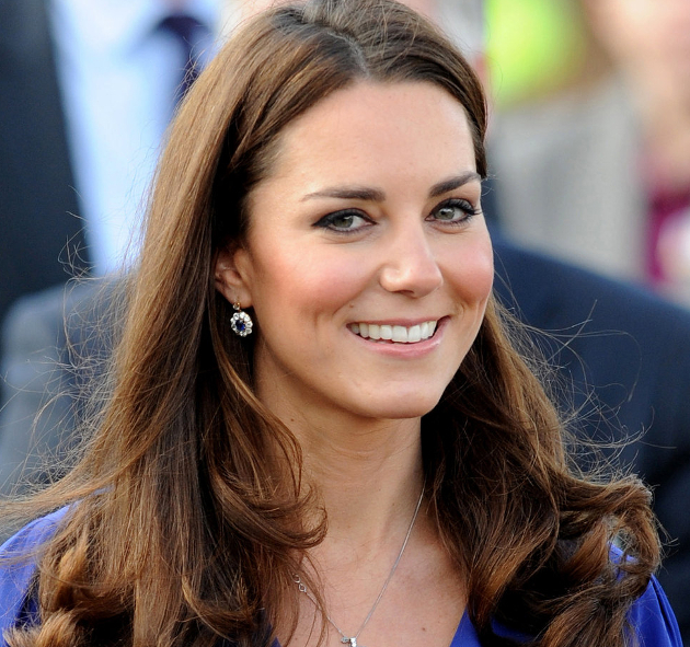 Celebrities Who Do Their Own Makeup