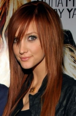 Ashlee Simpson’s Many Hair Colors