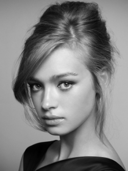 Hairstyles for Bridesmaids