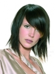 Face Slimming Hairstyles and Haircuts