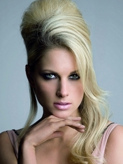 How to Tease Hair – Style the Hair Hump