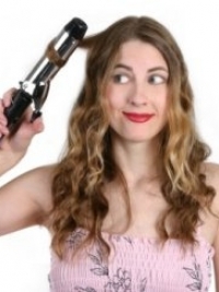 Curling Iron vs Flat Iron