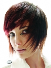 Match Hair Highlights to Skin Tone