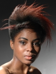 Match Hair Highlights to Skin Tone