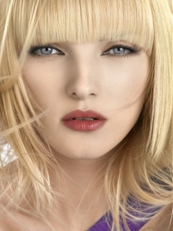 How to Maintain Blonde Hair Color