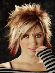 Short and Medium Scene Hairstyles for Girls