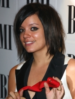 Lily Allen Choppy Bob Hairstyle