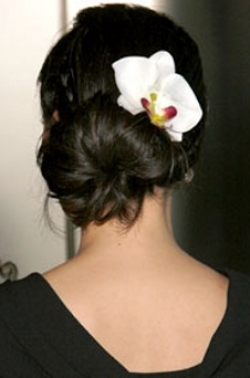 Update Your Look with Hair Accessories