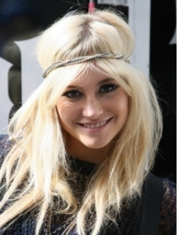 Hair Styling Tricks For Oily Hair