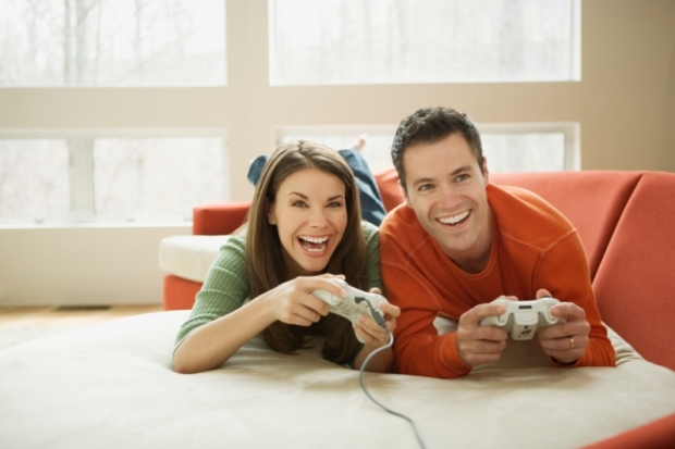 6 Ways To Make Your Friend Fall In Love With You