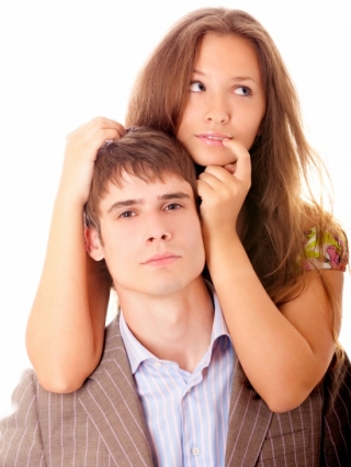 7 Lies Girls Tell to Make Guys Like Them