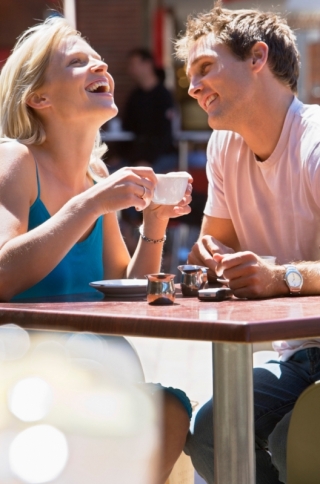 7 Common Signs He Likes You