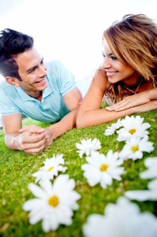 7 Flirting Tricks No Man Can Resist