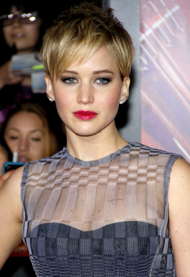 8 Female Celebrities Men Love