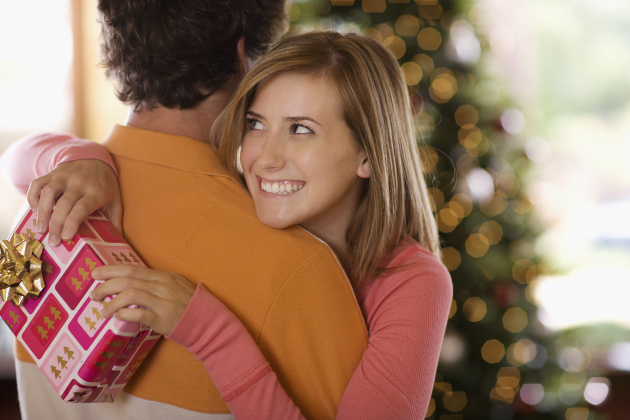 10 Worst Holiday Gifts for Your Boyfriend