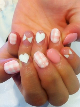 Valentine’s Day Nail Art Ideas