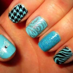 Abstract Nail Designs