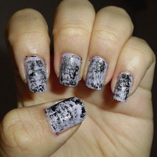 Abstract Nail Designs