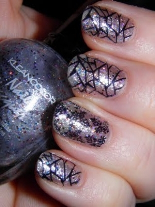 Stylish Patterned Nail Designs