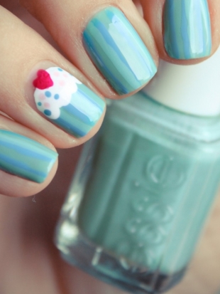 How to Make Cupcake Nail Art