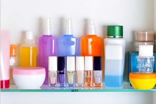 Should Cosmetics Be Refrigerated