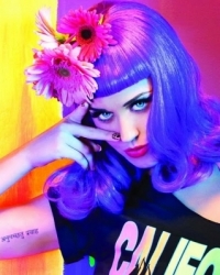 Crackle Nail Art Trend