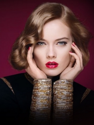 Les Scintillances de Chanel Holiday 2020 Makeup