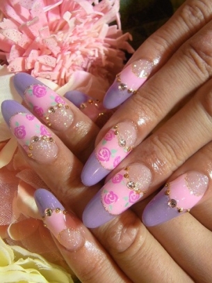 Glam Nail Art Designs to Try