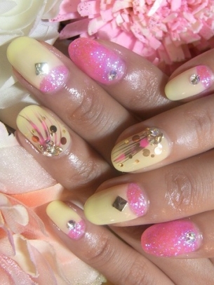 Glam Nail Art Designs to Try