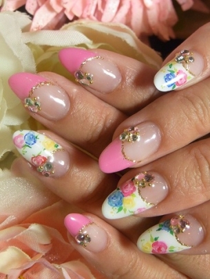 Glam Nail Art Designs to Try