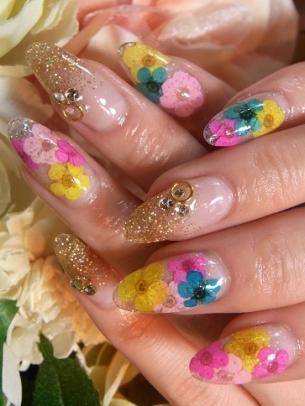 Glam Nail Art Designs to Try