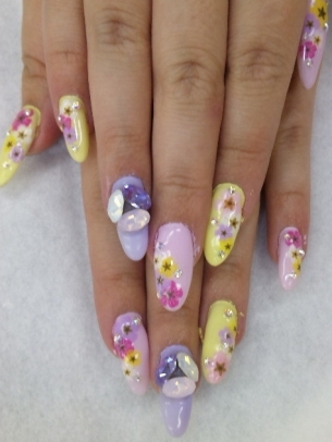 Stylish Pastel Nail Art Designs for Summer