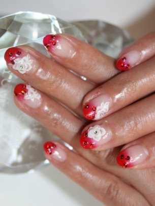 Flirty Nail Art Designs for Summer