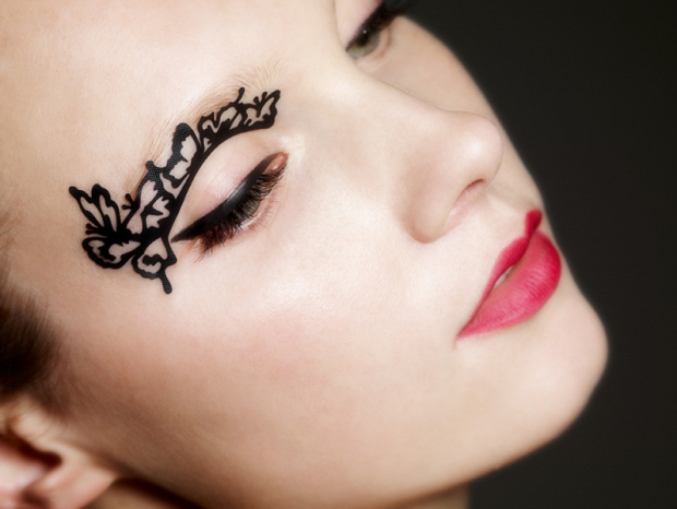 Beauty Trend Alert! Face Lace by Phyllis Cohen